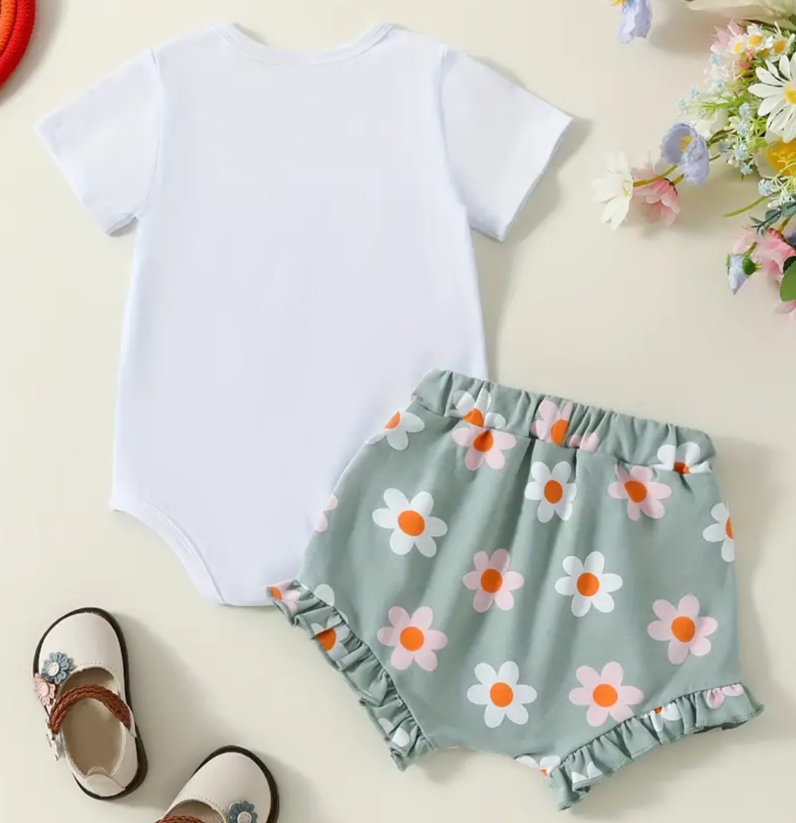 Mama’s Girl Onesie With Flower Shorts - Ryry&Lulu