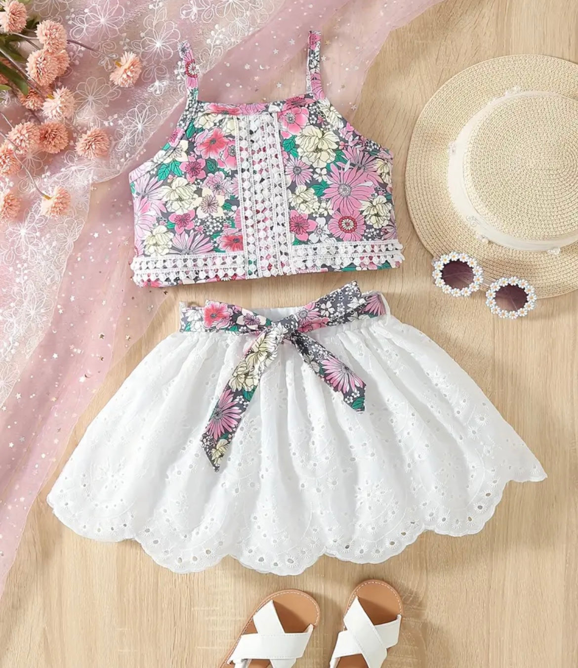 Pink Floral Top With Lace Skirt And Floral Belt - Ryry&Lulu