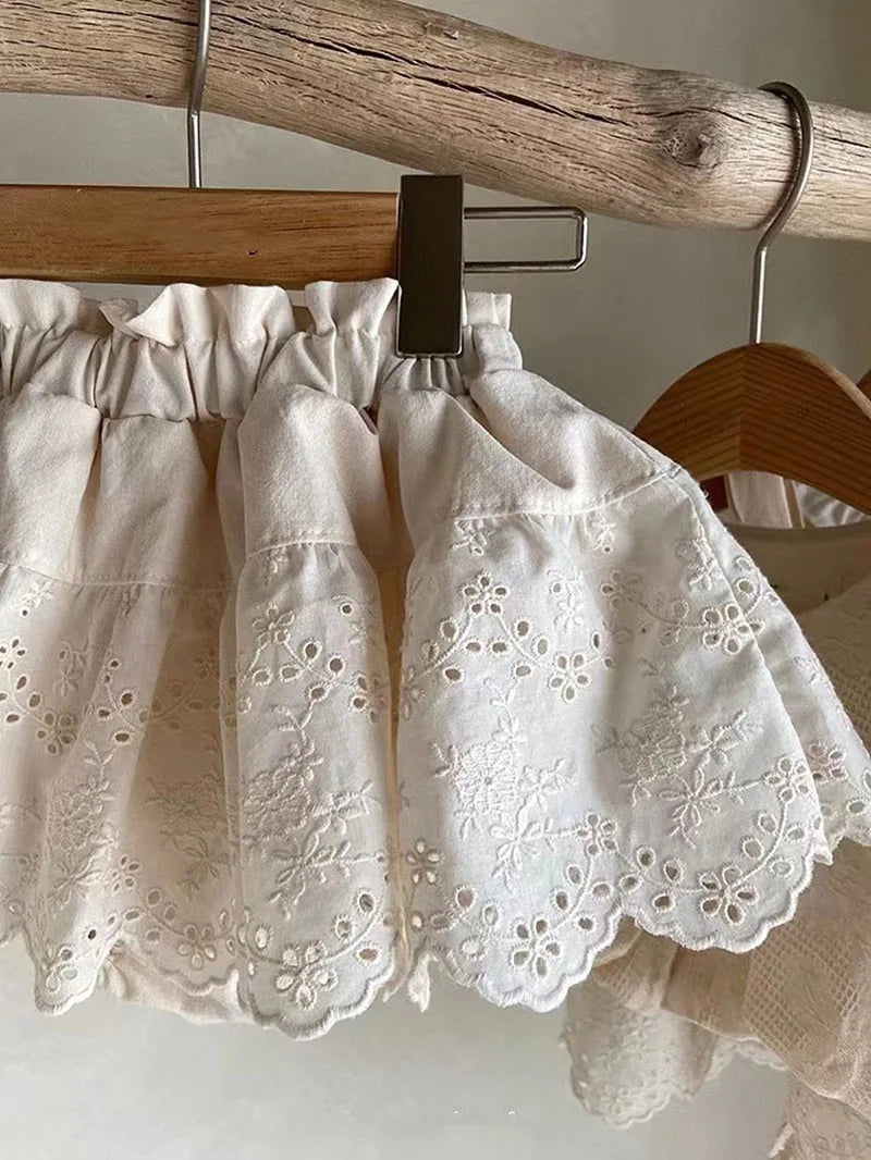 Vintage Style Beige Lace Skirt With Bloomers Underneath