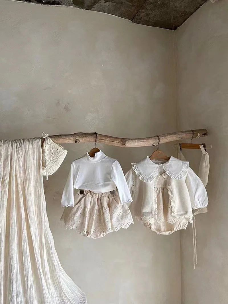 Vintage Style Beige Lace Skirt With Bloomers Underneath